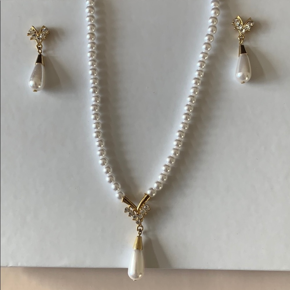 Imitation pearls. Wore on my wedding day.